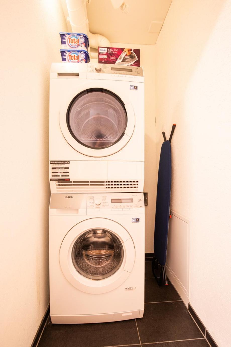 Special Einstein II Apartment Basel, Messe Kleinbasel 10-Star ภายนอก รูปภาพ