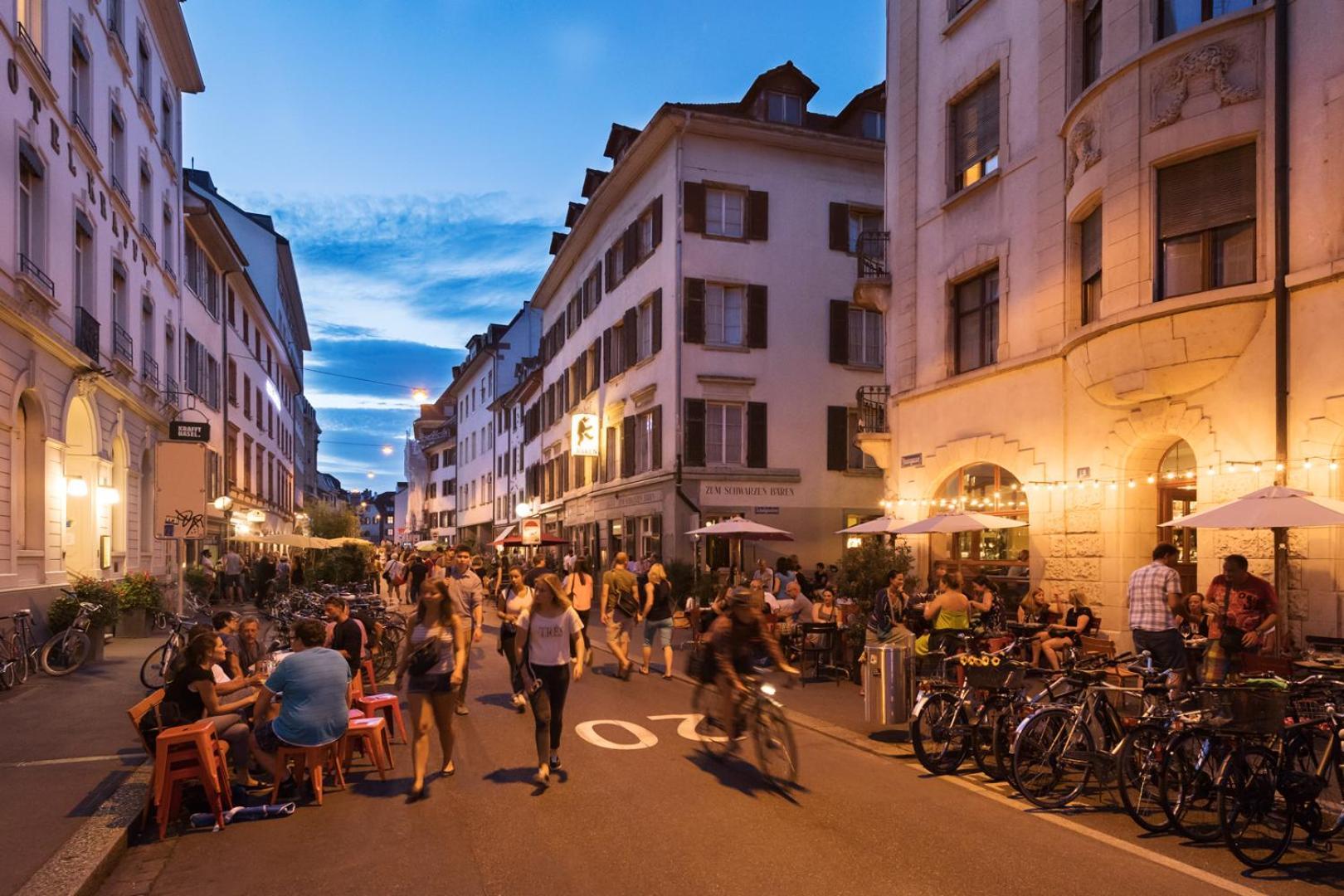 Special Einstein II Apartment Basel, Messe Kleinbasel 10-Star ภายนอก รูปภาพ