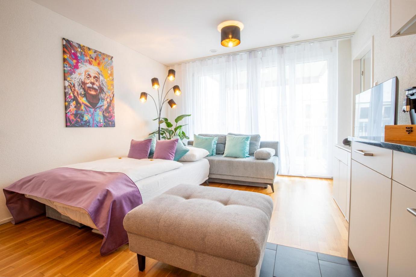 Special Einstein II Apartment Basel, Messe Kleinbasel 10-Star ภายนอก รูปภาพ