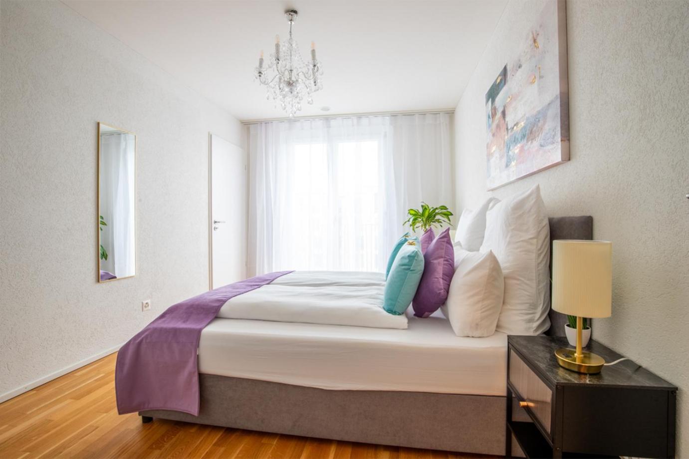 Special Einstein II Apartment Basel, Messe Kleinbasel 10-Star ภายนอก รูปภาพ