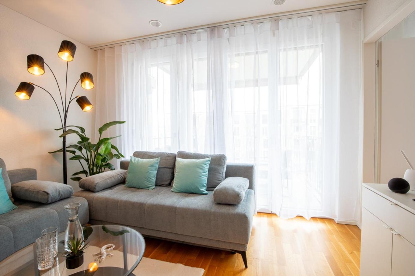Special Einstein II Apartment Basel, Messe Kleinbasel 10-Star ภายนอก รูปภาพ
